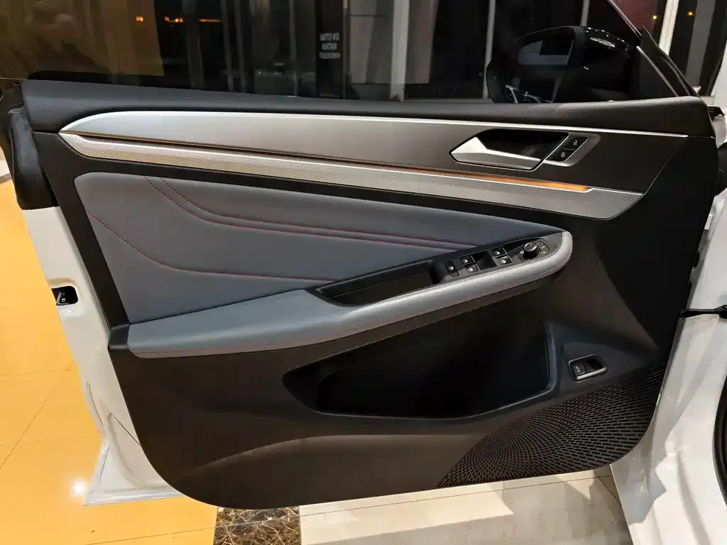 Volkswagen Lamando 2023 из CN, фото 7