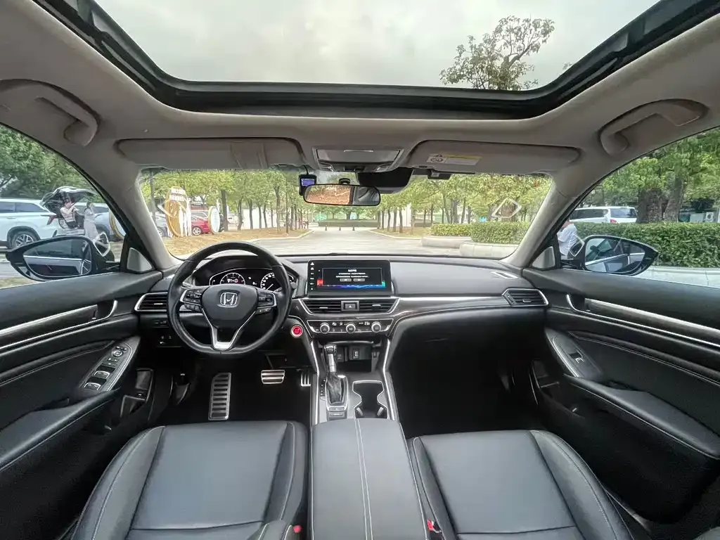Honda Accord 2023 из CN, фото 5