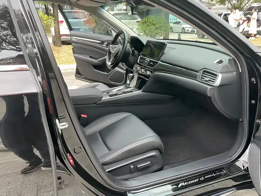 Honda Accord 2023 из CN, фото 6