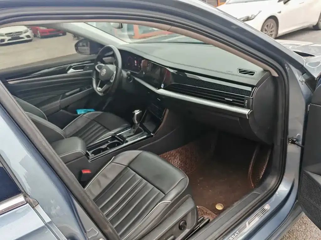 Volkswagen Passat — фото 5