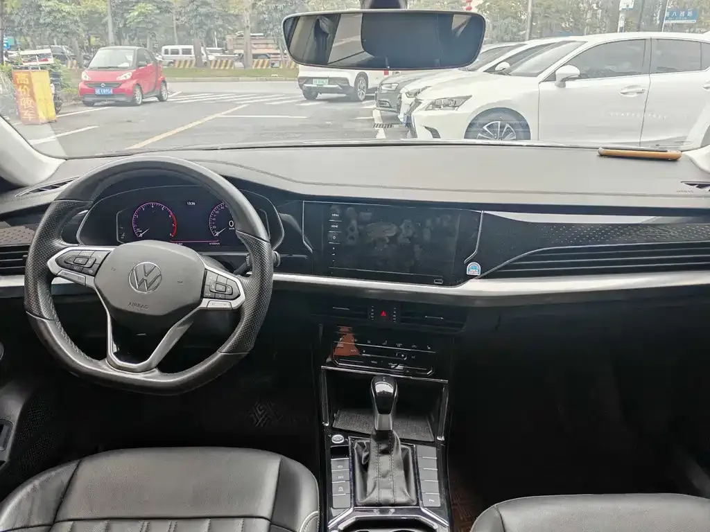 Volkswagen Passat — фото 8