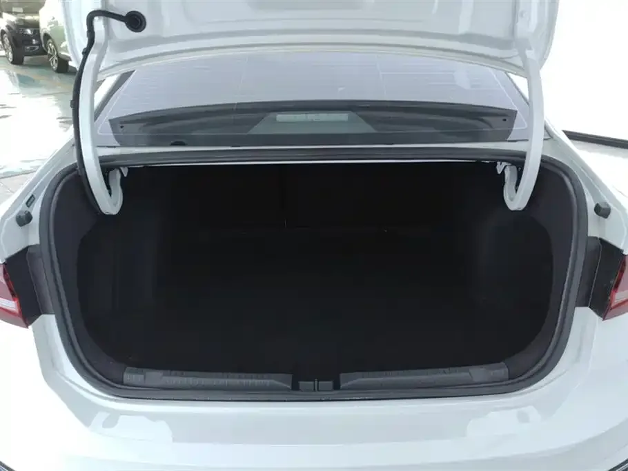 Volkswagen Lavida 2023 из CN, фото 4