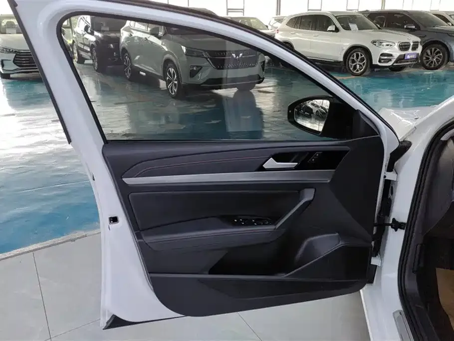 Volkswagen Lavida 2023 из CN, фото 7