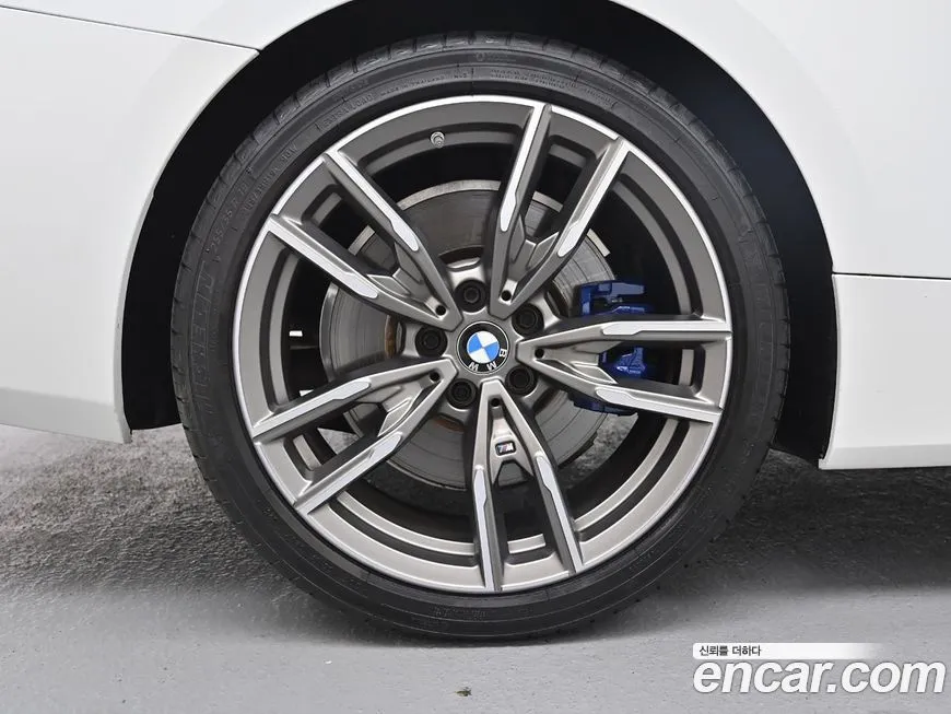 BMW 4-Series 2024 из KR, фото 5