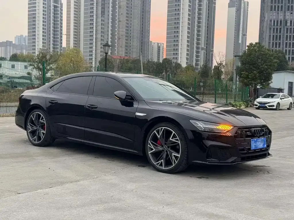 Audi A7L 2024 из CN, фото 3