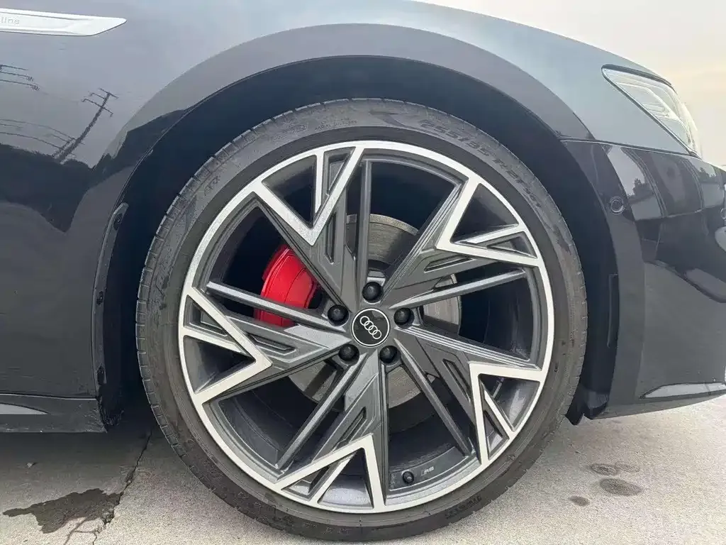 Audi A7L 2024 из CN, фото 6