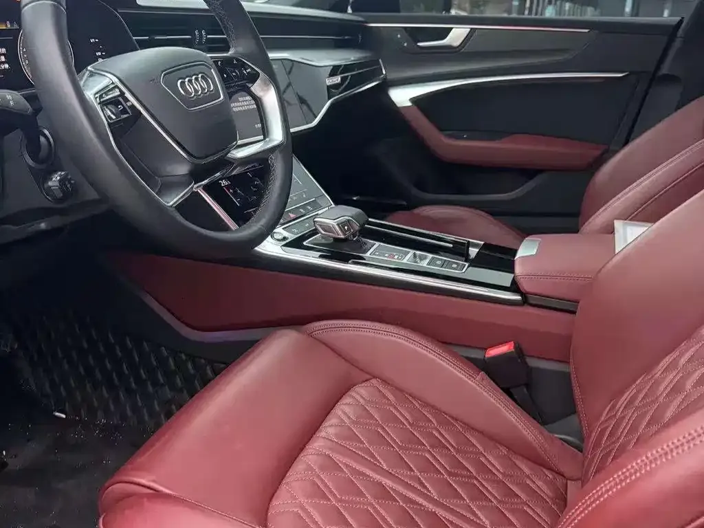 Audi A7L 2024 из CN, фото 9
