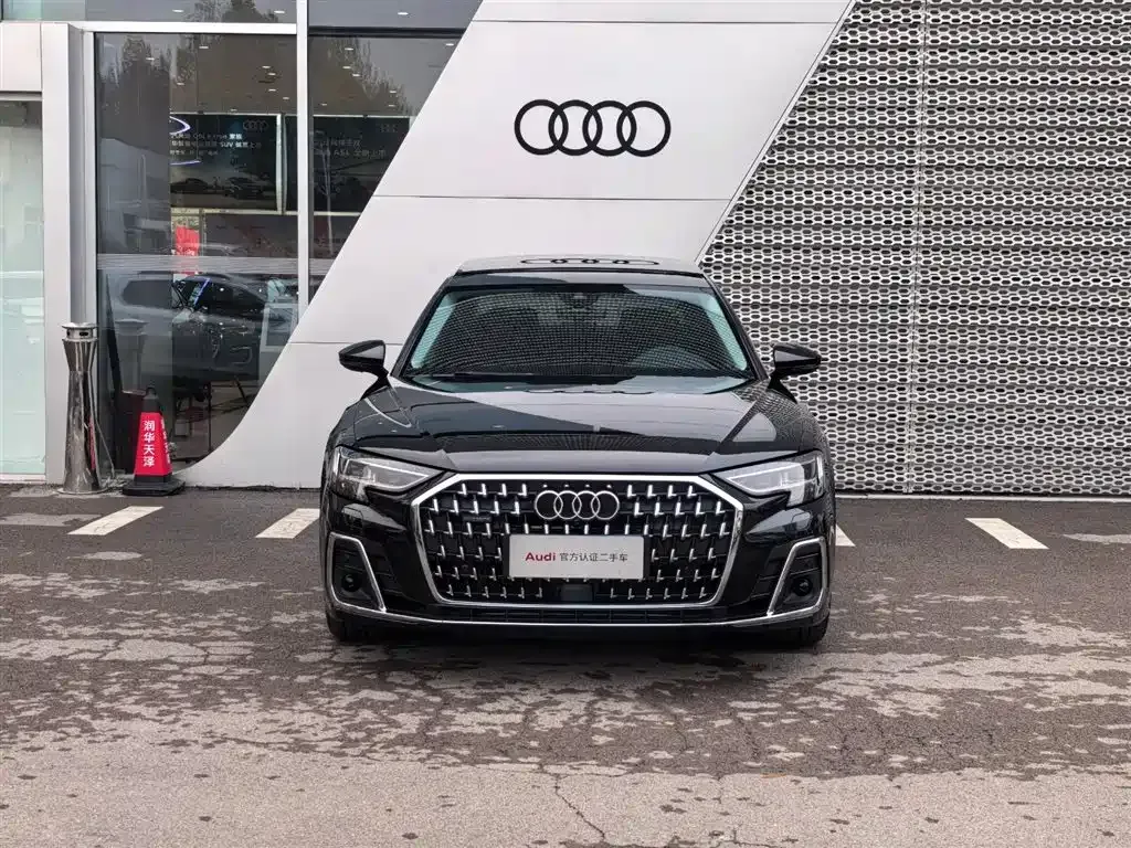 Audi A8 2024 из CN, фото 2