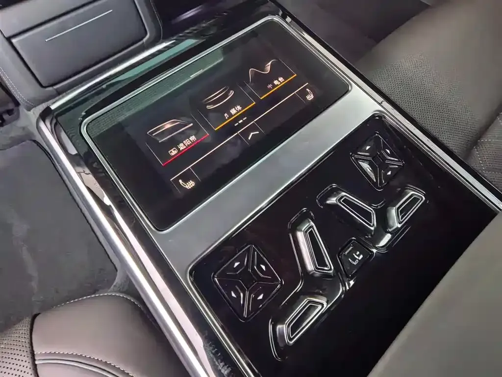 Audi A8 2024 из CN, фото 6