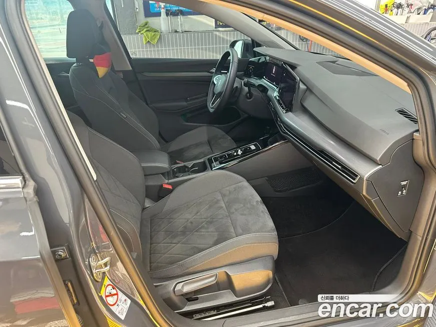 Volkswagen Golf 2023 из KR, фото 5