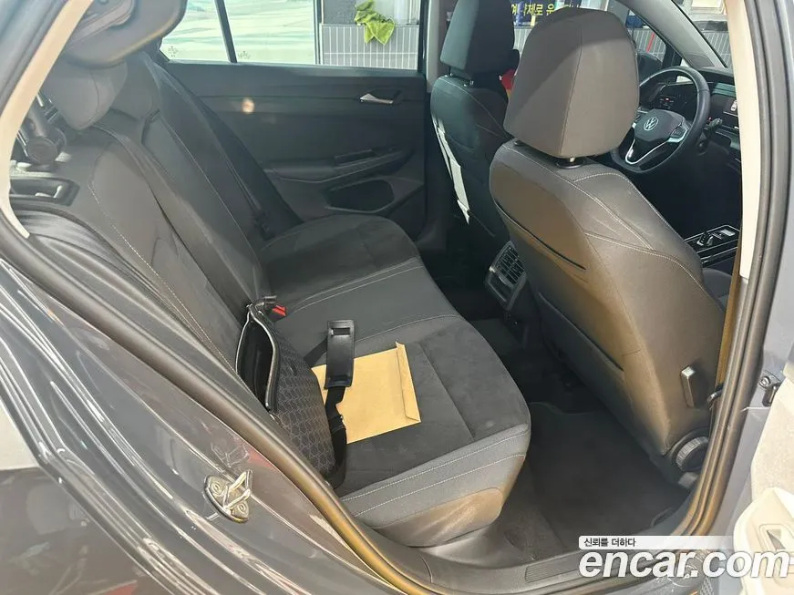 Volkswagen Golf 2023 из KR, фото 6