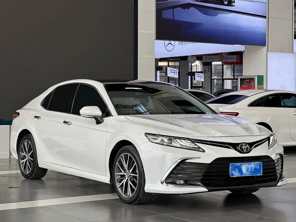 Toyota Camry 2022 из CN, фото 3