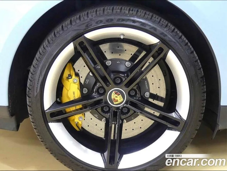 Porsche Taycan 2023 из KR, фото 4