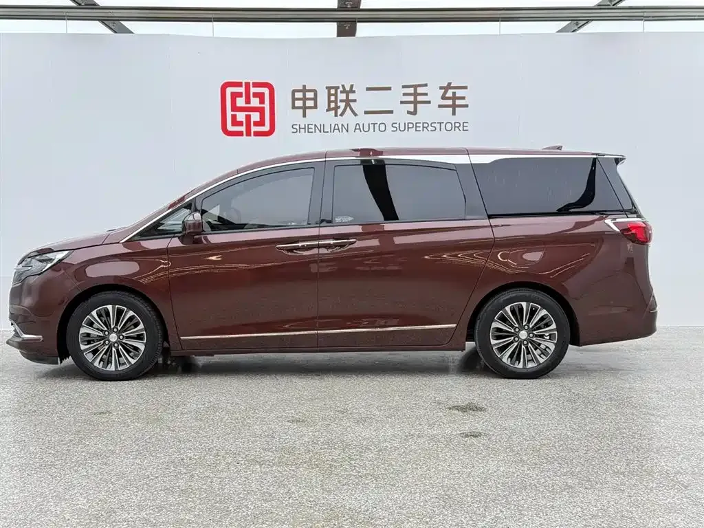 Buick GL8 2022 из CN, фото 3