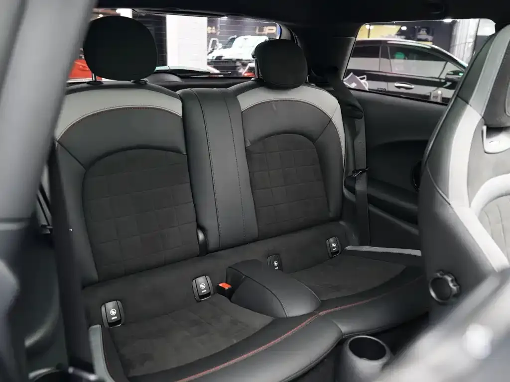 MINI JCW (John Cooper Works) 2022 из CN, фото 10