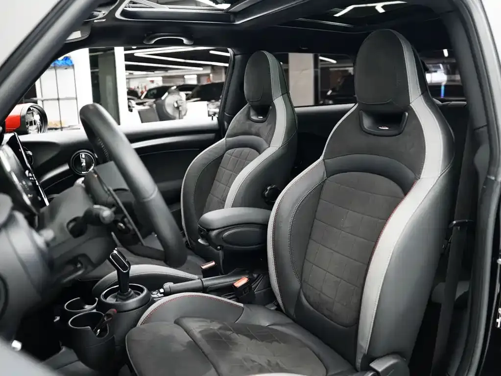 MINI JCW (John Cooper Works) 2022 из CN, фото 6
