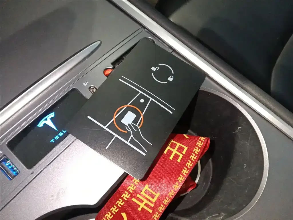 Tesla Model Y 2023 из CN, фото 9