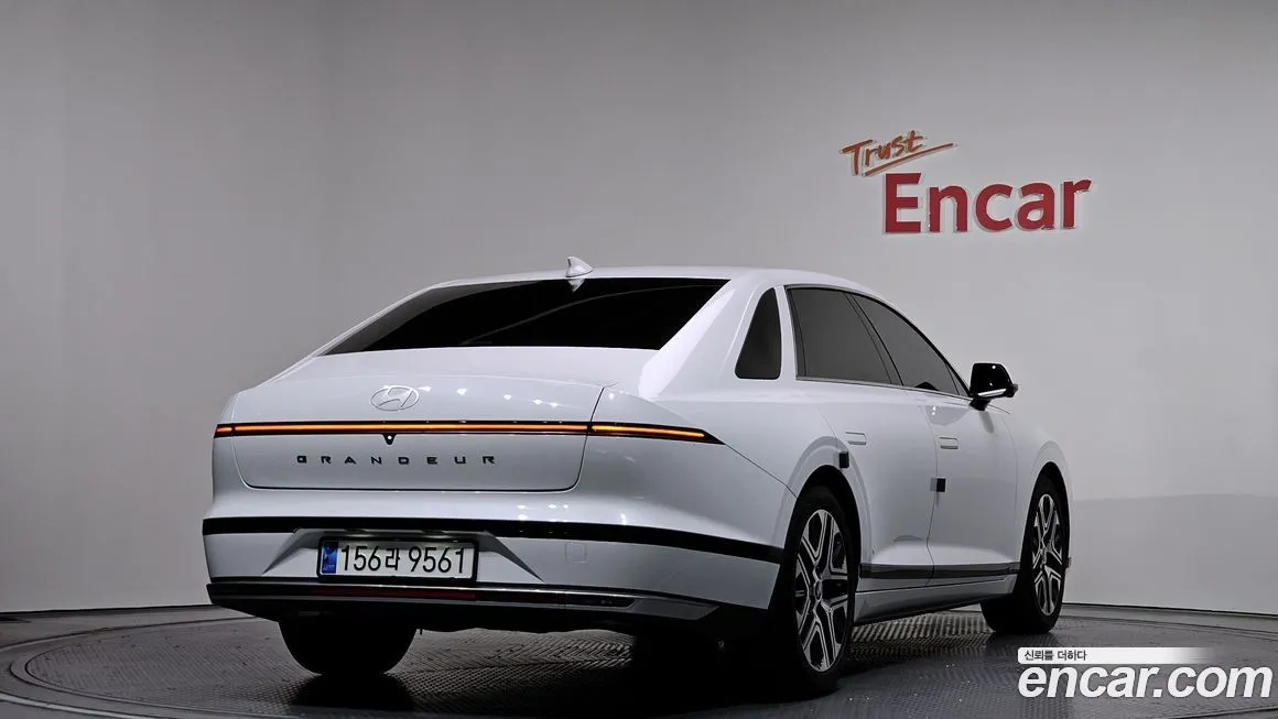 Hyundai Grandeur 2023 из KR, фото 2