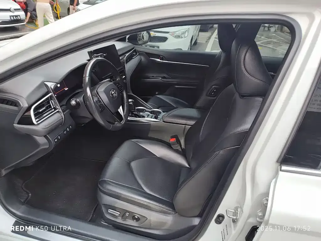 Toyota Camry 2024 из CN, фото 9