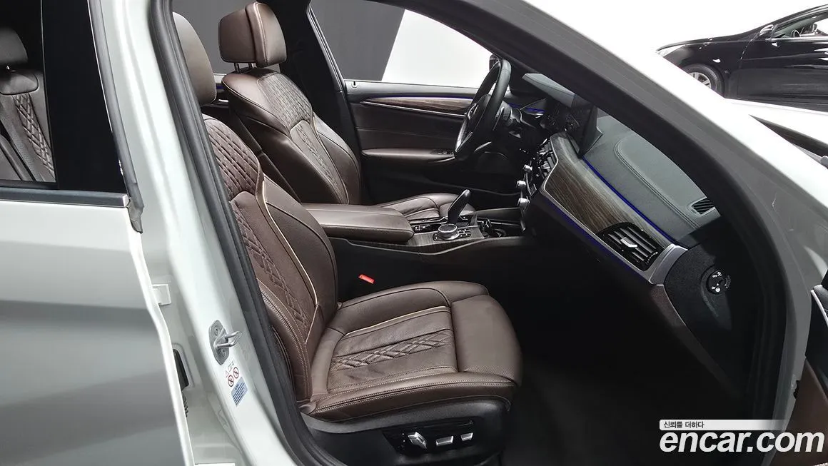 BMW 5-Series 2021 из KR, фото 10