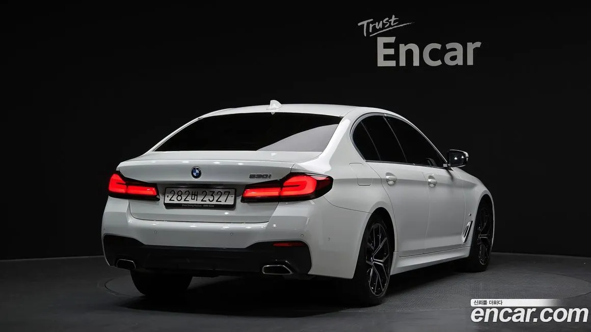 BMW 5-Series 2021 из KR, фото 2