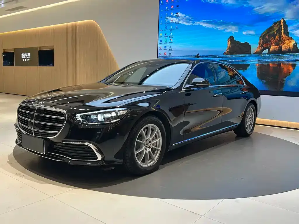 Mercedes-Benz S-Class — фото 1