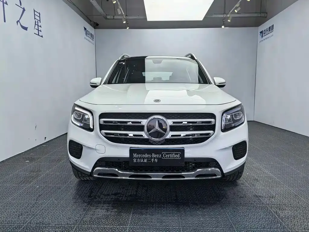 Mercedes-Benz GLB — фото 3