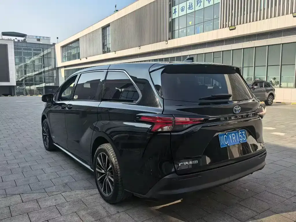 Toyota Sienna 2022 из CN, фото 7