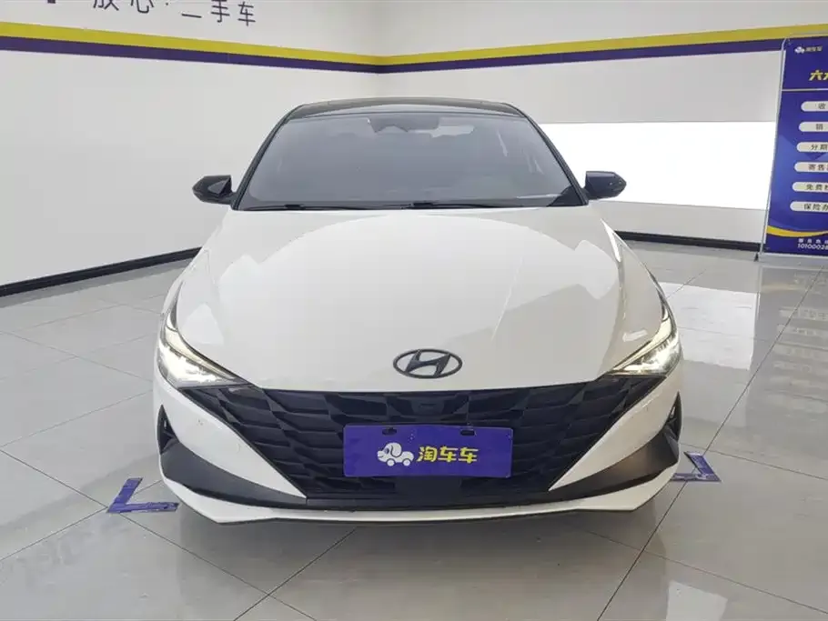 Hyundai Elantra — фото 2