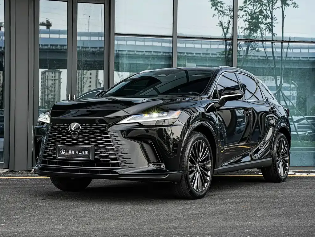Lexus RX — фото 1