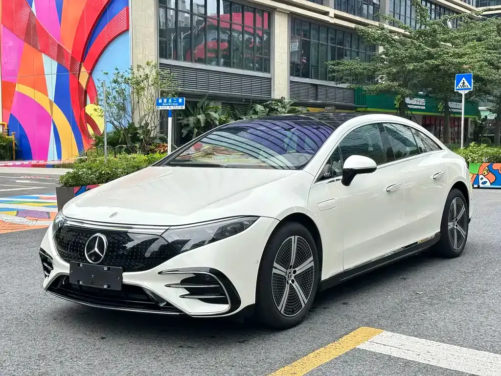 Mercedes-Benz EQS — фото 1