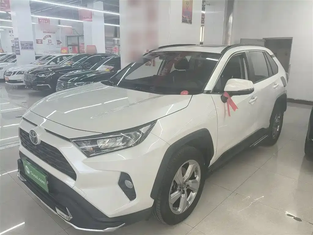Toyota RAV4 2021 из CN, фото 1