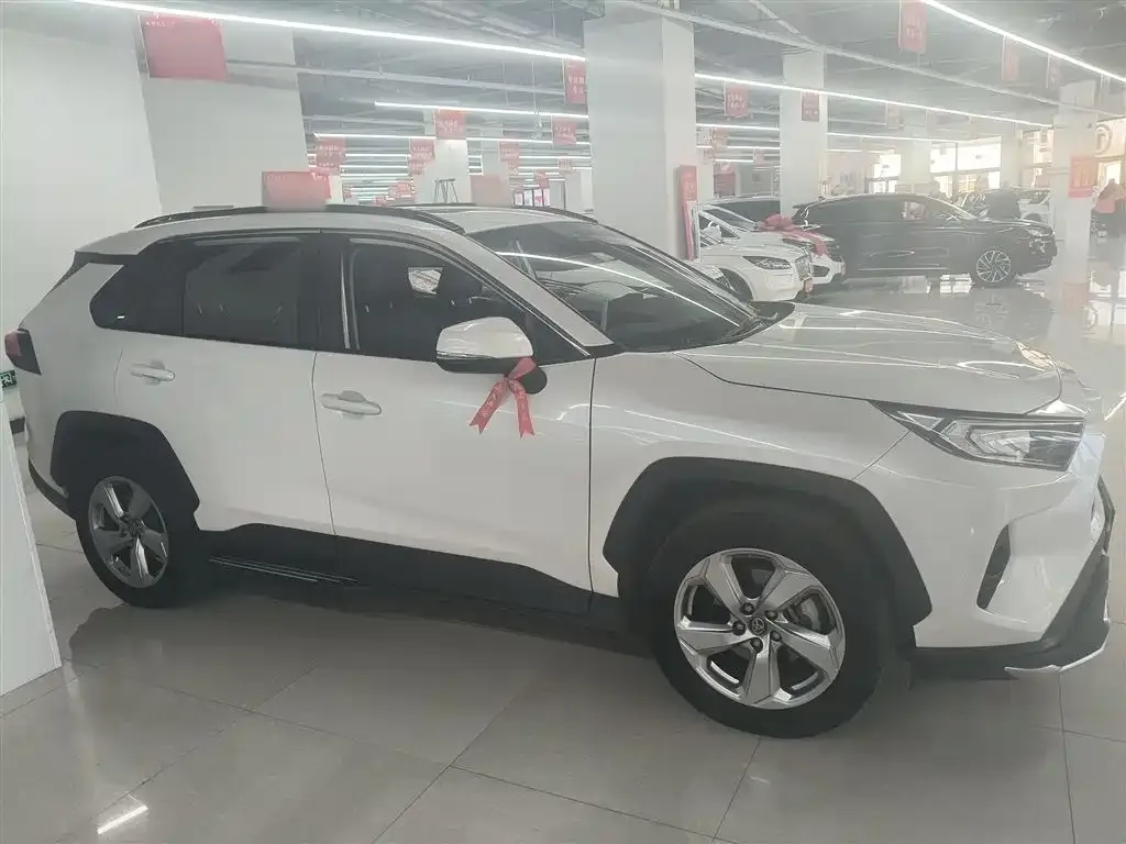 Toyota RAV4 2021 из CN, фото 4