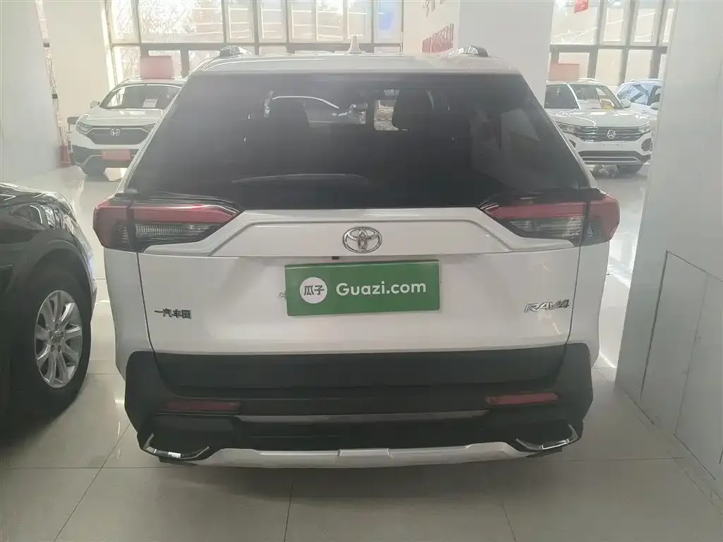 Toyota RAV4 2021 из CN, фото 6