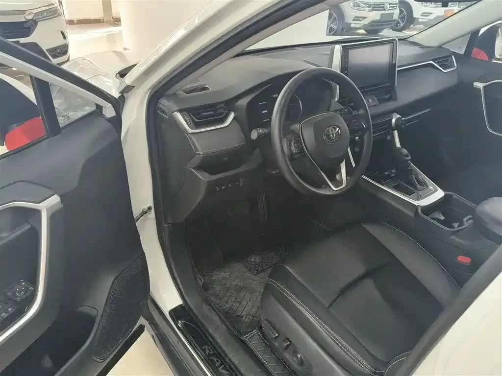 Toyota RAV4 2021 из CN, фото 9