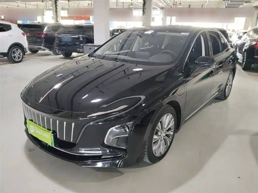 Hongqi E-QM5 2024 из CN, фото 1