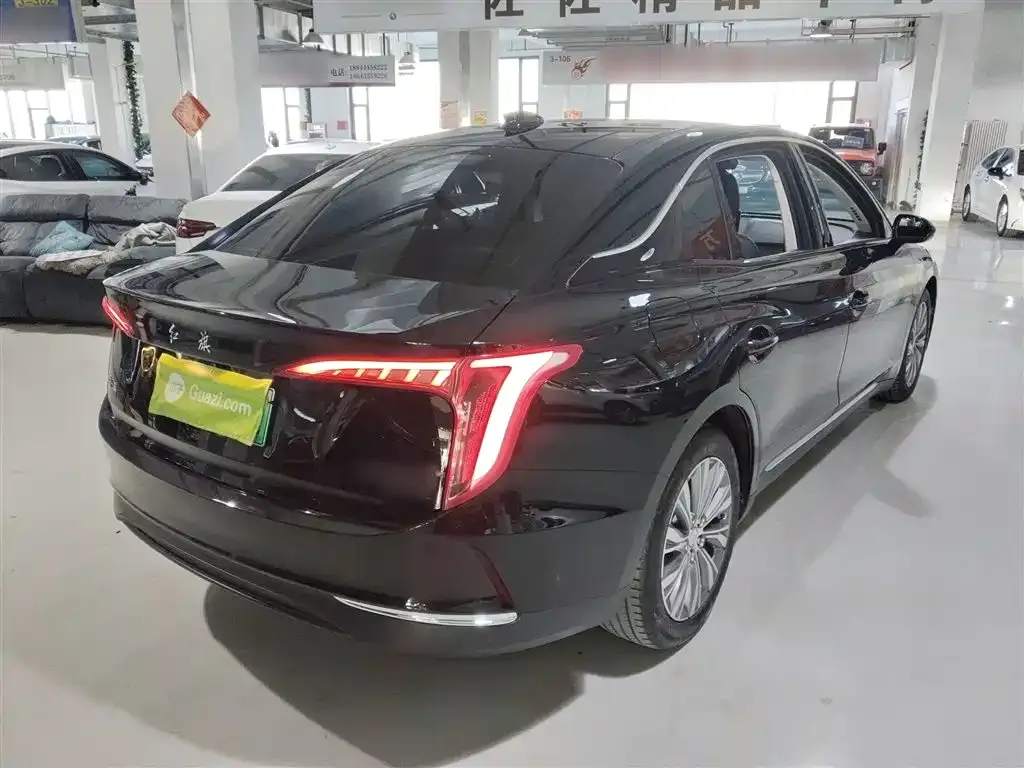 Hongqi E-QM5 2024 из CN, фото 7
