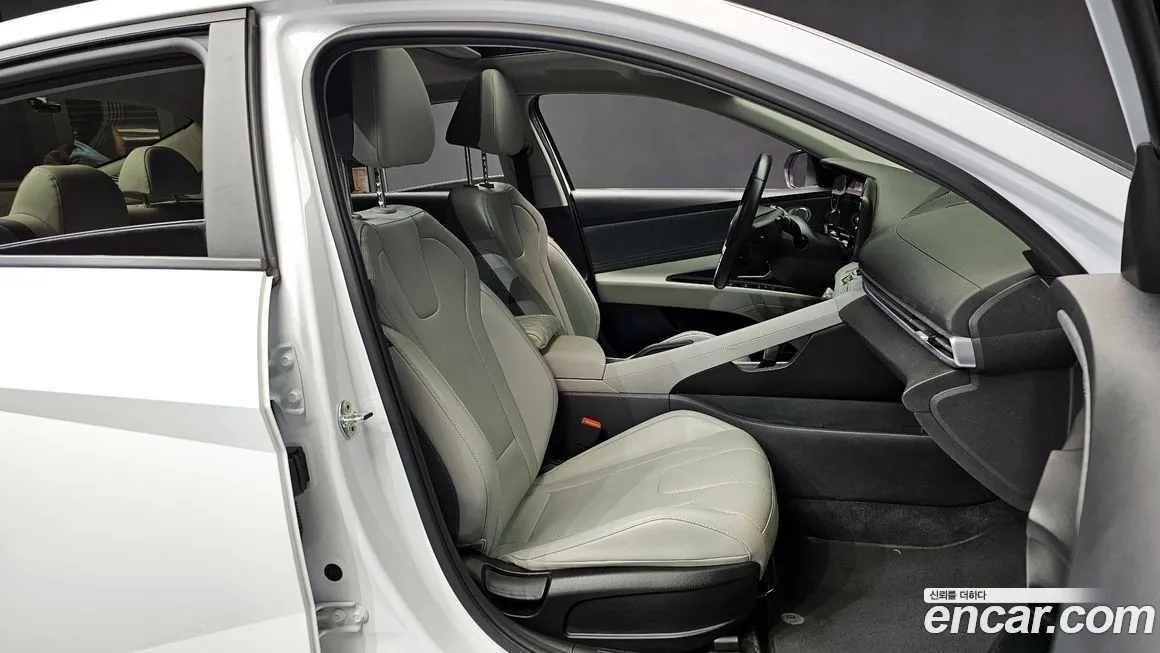 Hyundai AVANTE — фото 10
