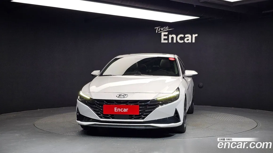Hyundai AVANTE — фото 3