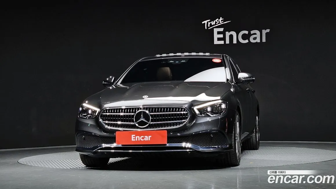 Mercedes-Benz E-Class — фото 3
