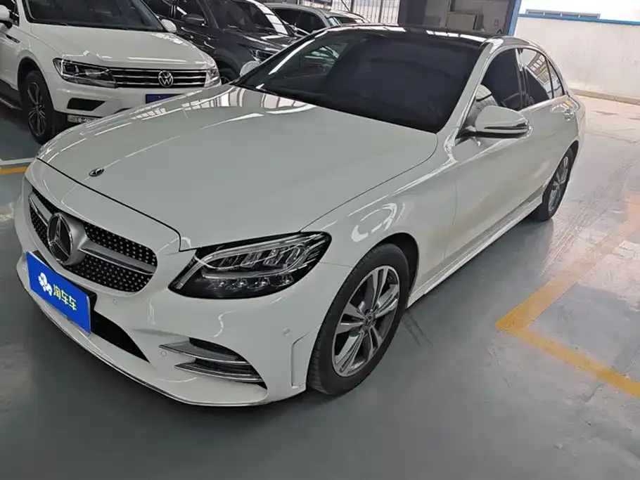 Mercedes-Benz C-Class — фото 1