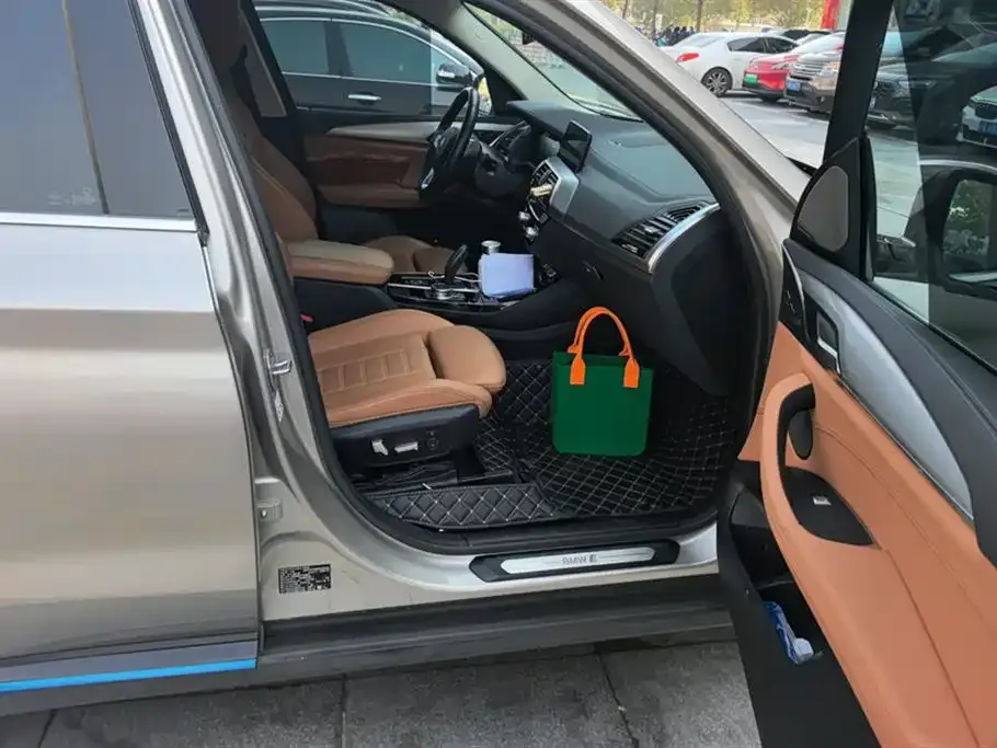 BMW iX3 2021 из CN, фото 8
