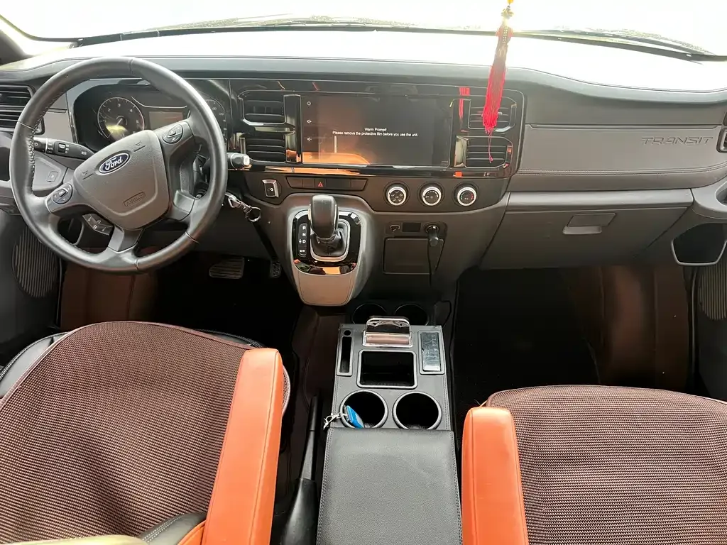 Ford Transit Custom — фото 10