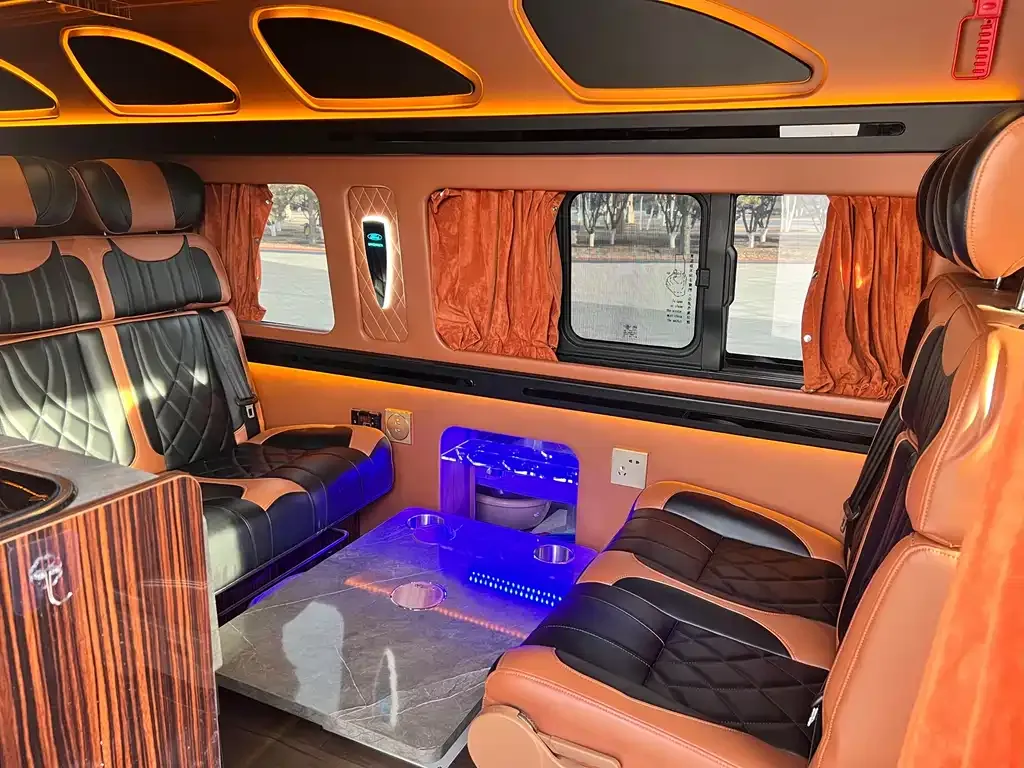 Ford Transit Custom — фото 8