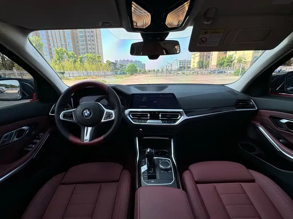 BMW 3 Series 2022 из CN, фото 8