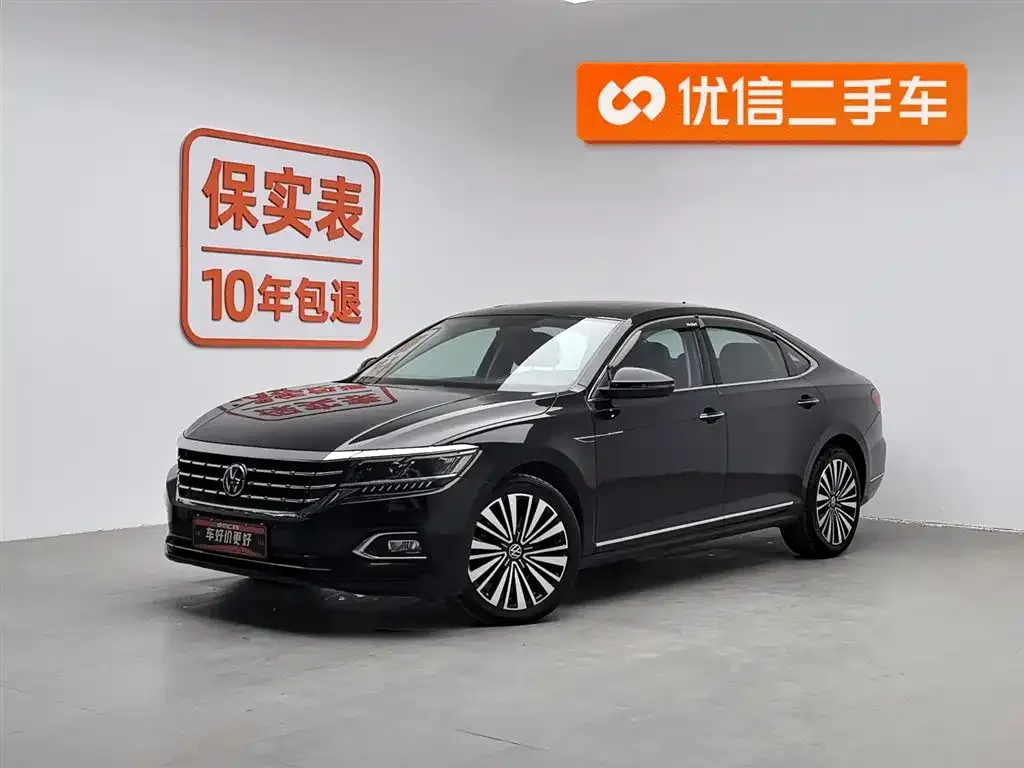 Volkswagen Passat — фото 1