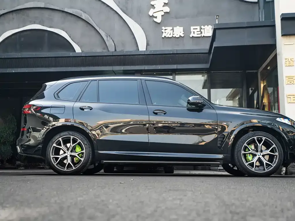 BMW X5 2024 из CN, фото 3