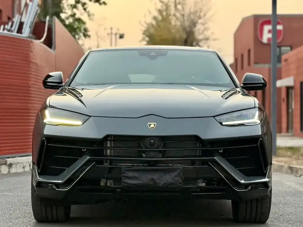 Lamborghini Urus — фото 2