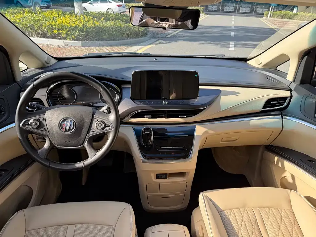 Buick GL8 2024 из CN, фото 10