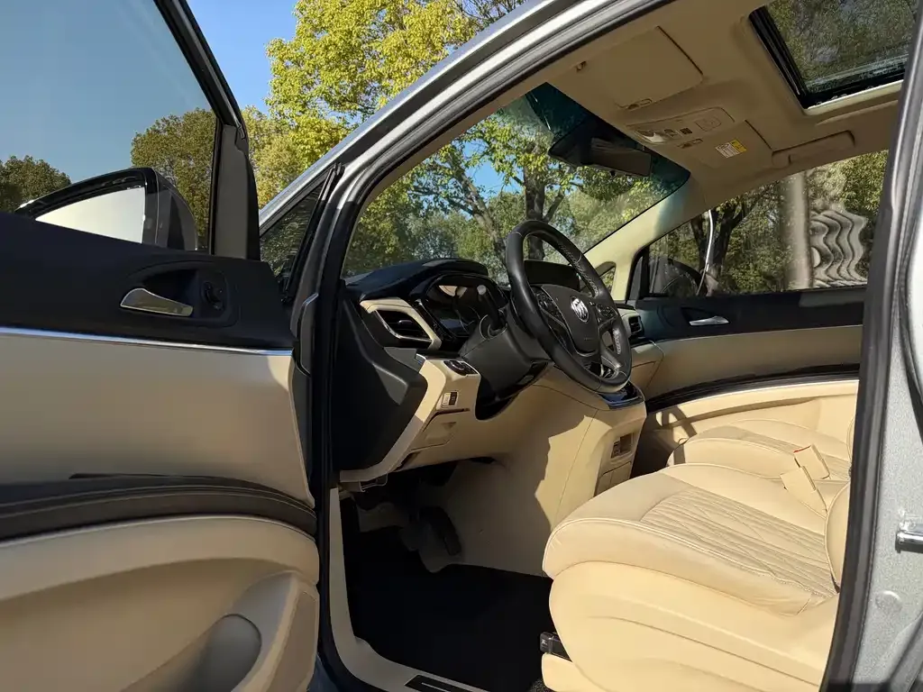 Buick GL8 2024 из CN, фото 8